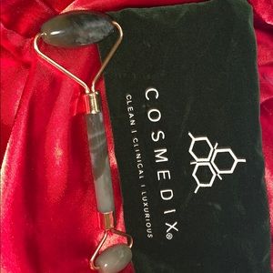 Cosmedix Roller - Broken in half